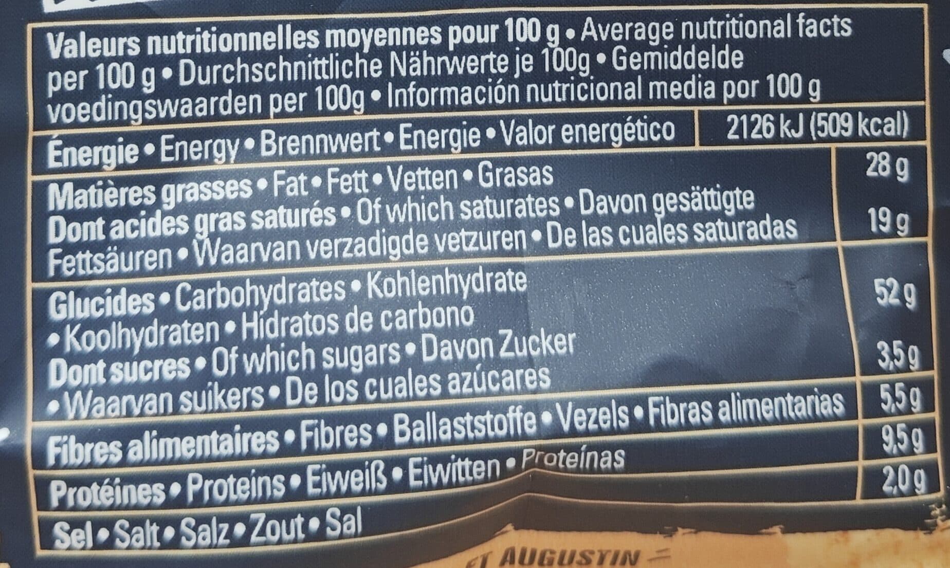 Michel et Augustin Sablés apéritif cantal aop et pointe de noix de muscade packshot