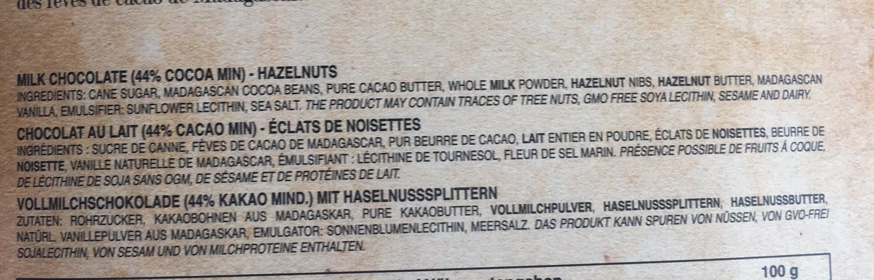 Menakao Tablette De Chocolat Au Lait 44 % & éclats De Noisettes packshot