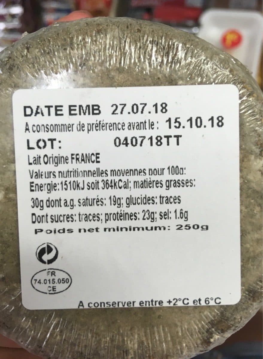 Terre de l'Alpe Tommette des Bornes au lait cru packshot