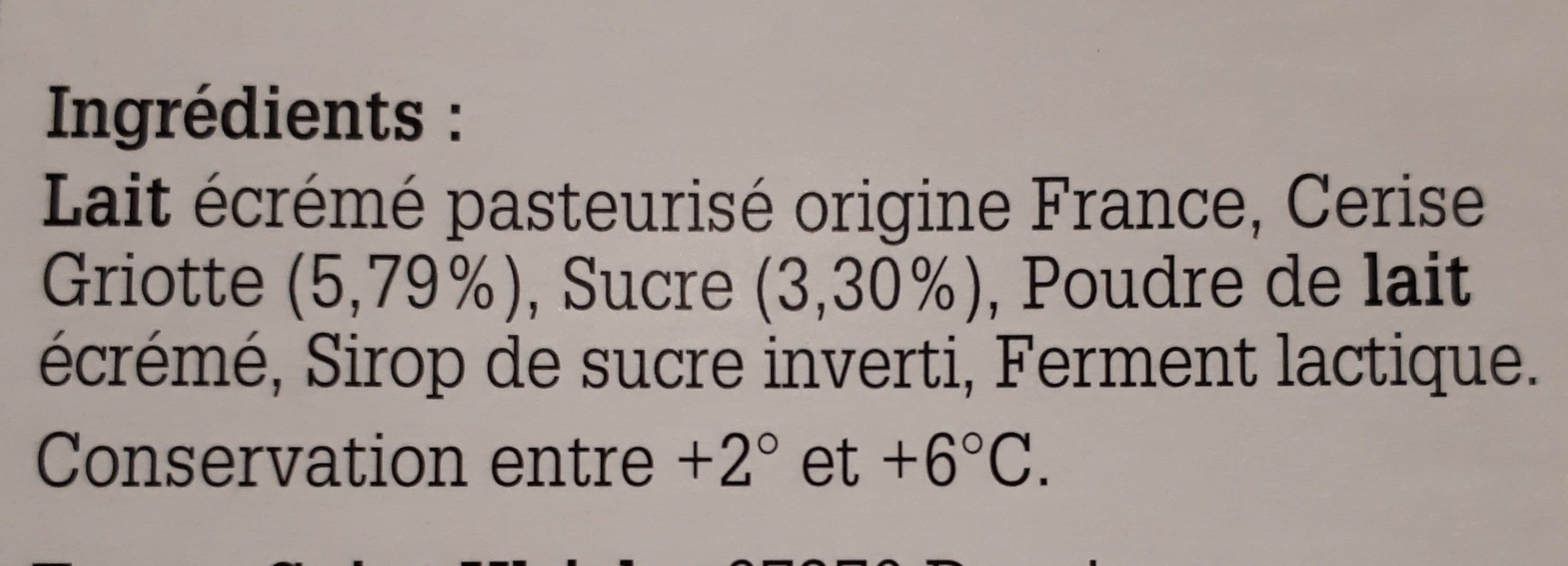 La Ferme Saint Ulruch Yaourt fermier à la cerise griotte packshot