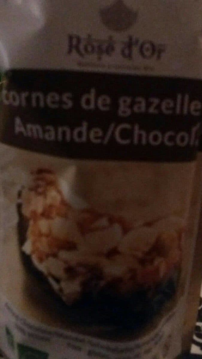 Open Food Facts 6 cornes de gazelle biographie amande chocolat packshot