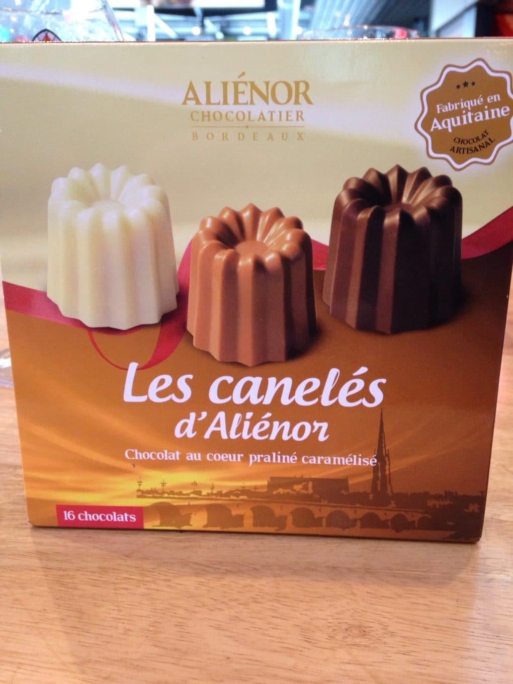 Alienor Chocolatiers Les canelés d'Alienor packshot