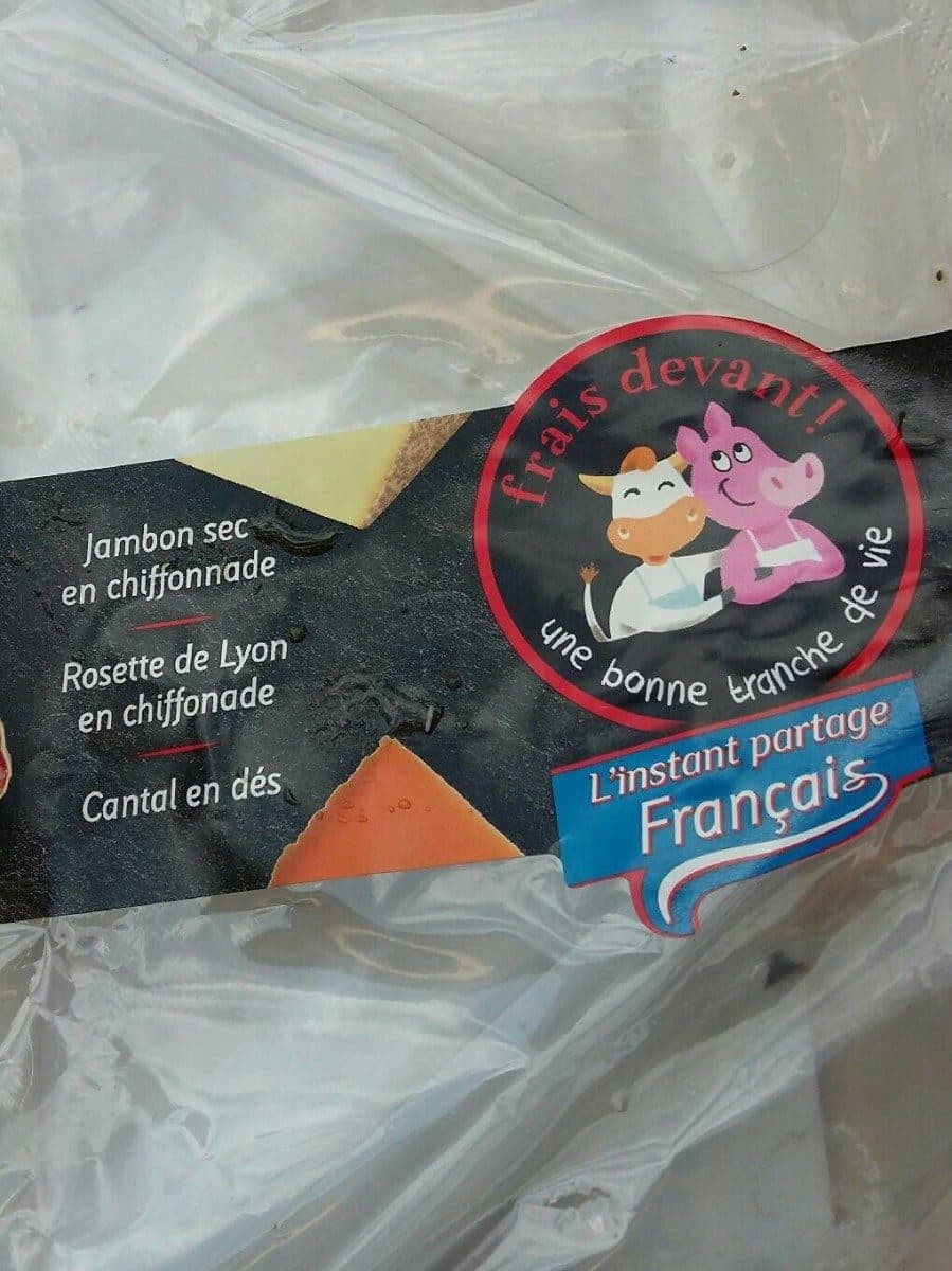 Frais Devant L'instant partage français packshot
