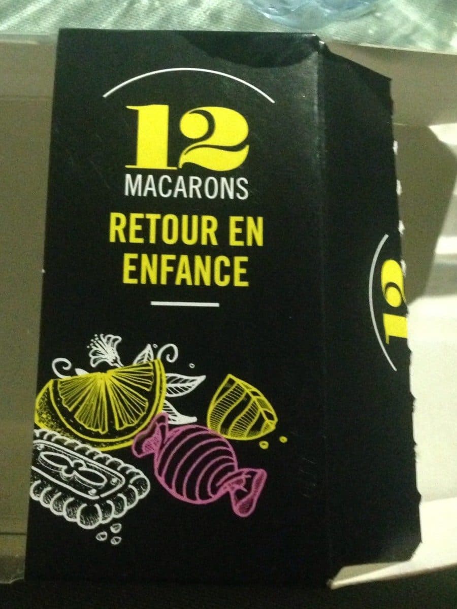 null 12 macarons packshot
