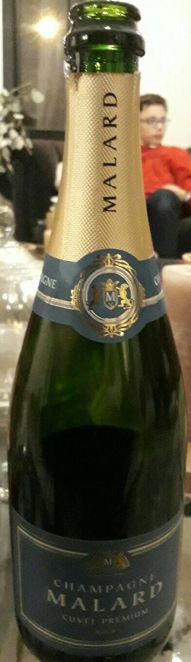 U Champagne Malard cuvée Premium packshot