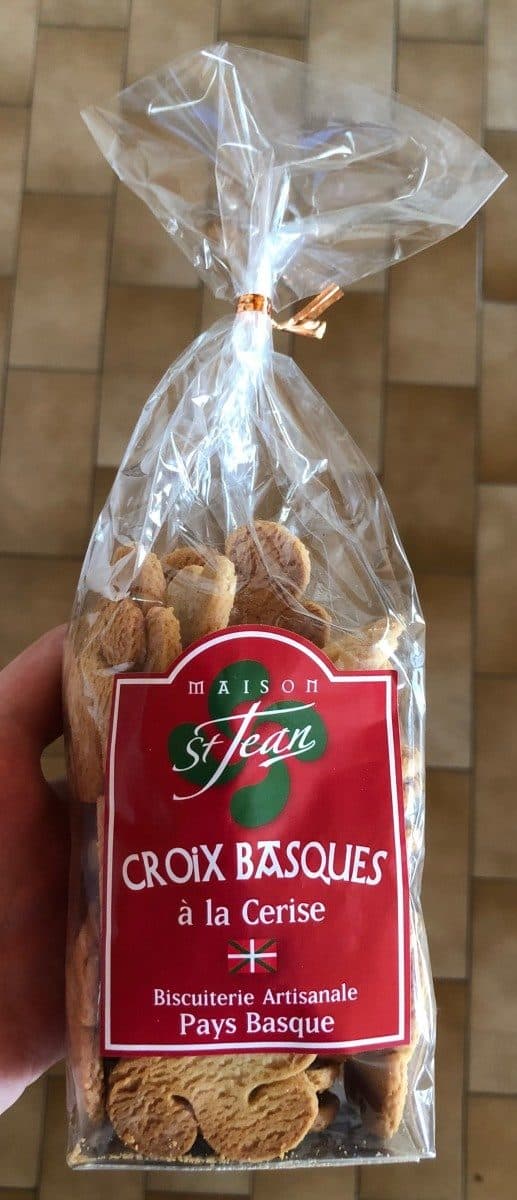 Open Food Facts Croix basques a la cerise packshot