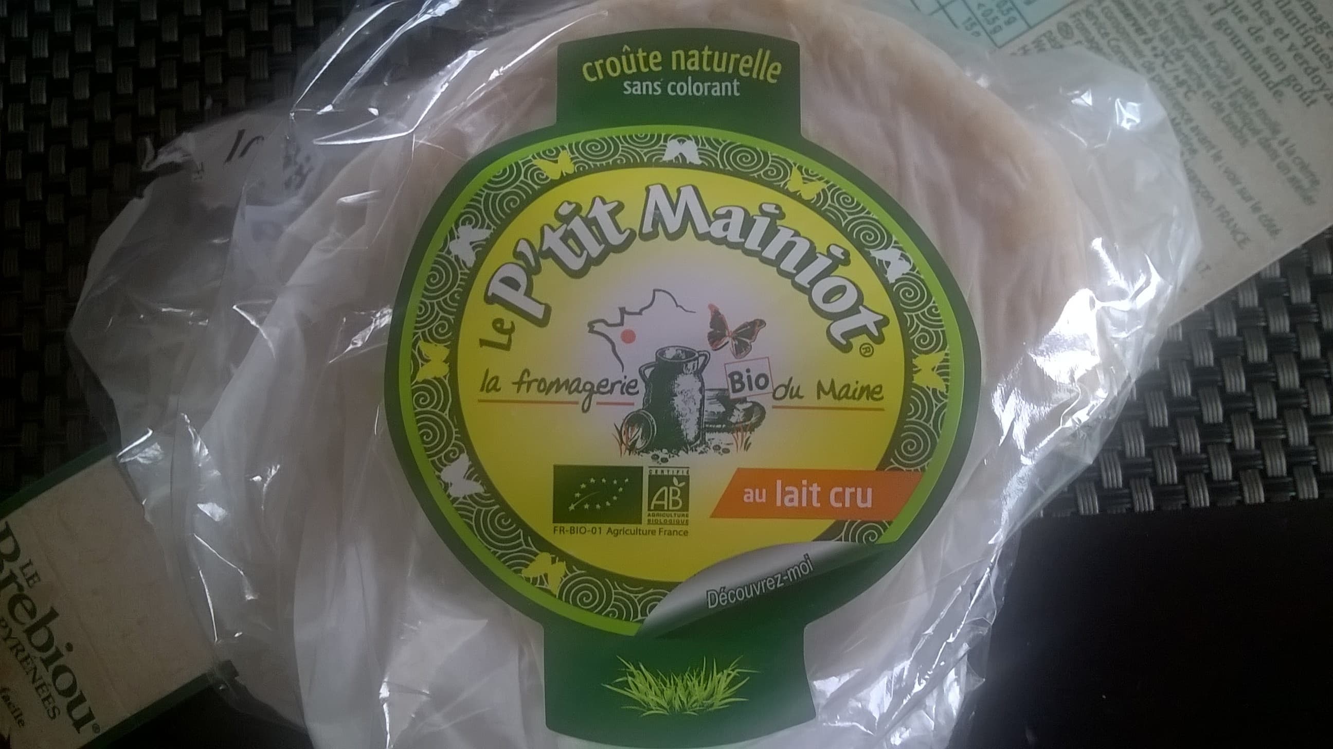 Open Food Facts Le p'tit mainiot Fromage bio au lait cru 200 gr packshot
