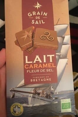 Grain de Sail Tablette de chocolat au lait 45% de cacao avec inclusions caramel et fleur de sel packshot