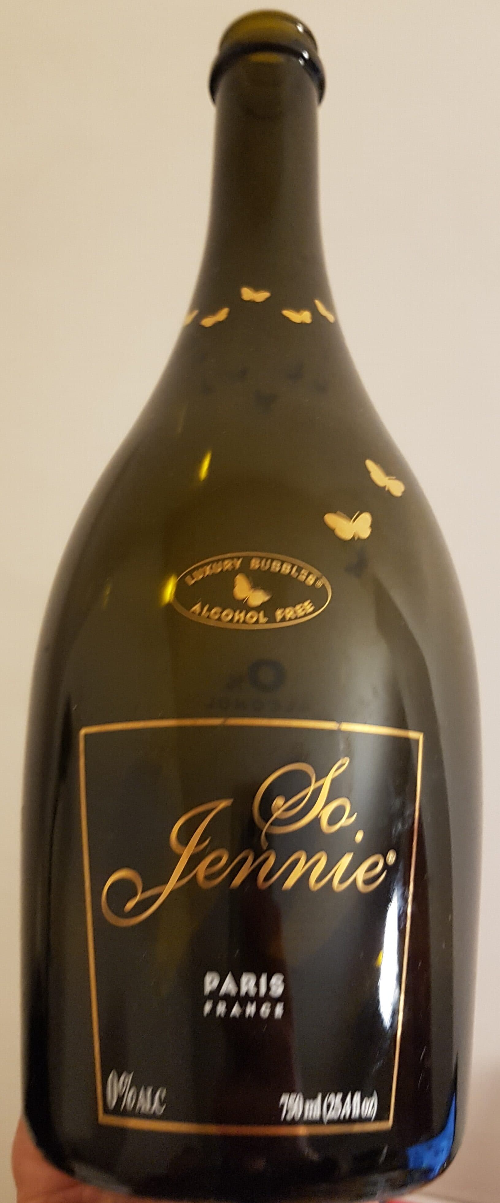 So Jennie So Jennie Luxury Bubbles Alcohol Free Sparkling Drink packshot