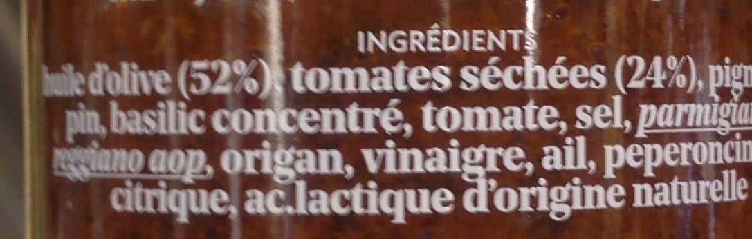 Italians Do It Better Pesto rosso packshot