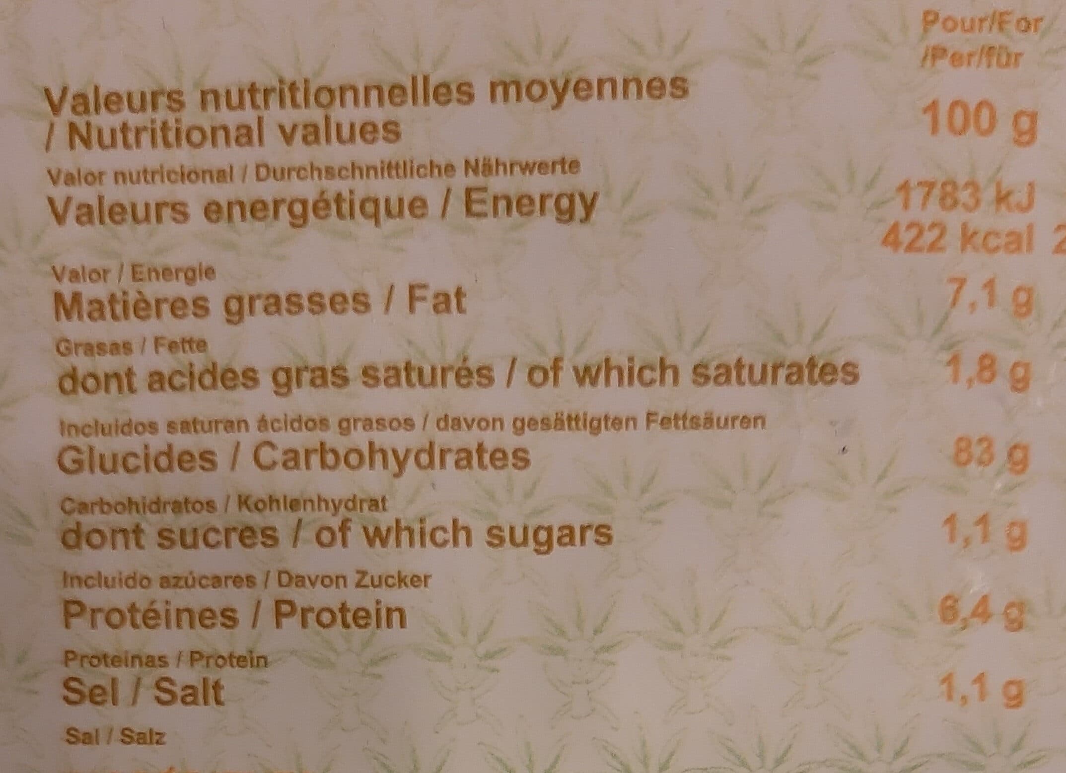 B&Me Organic rice crackers black pepper packshot