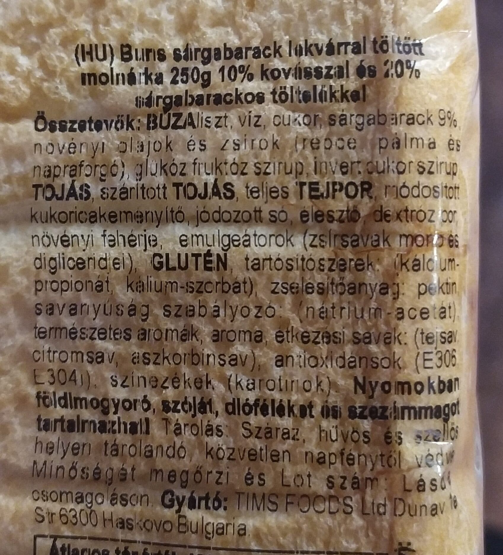 Cake Mania Buns With Apricot Filling packshot