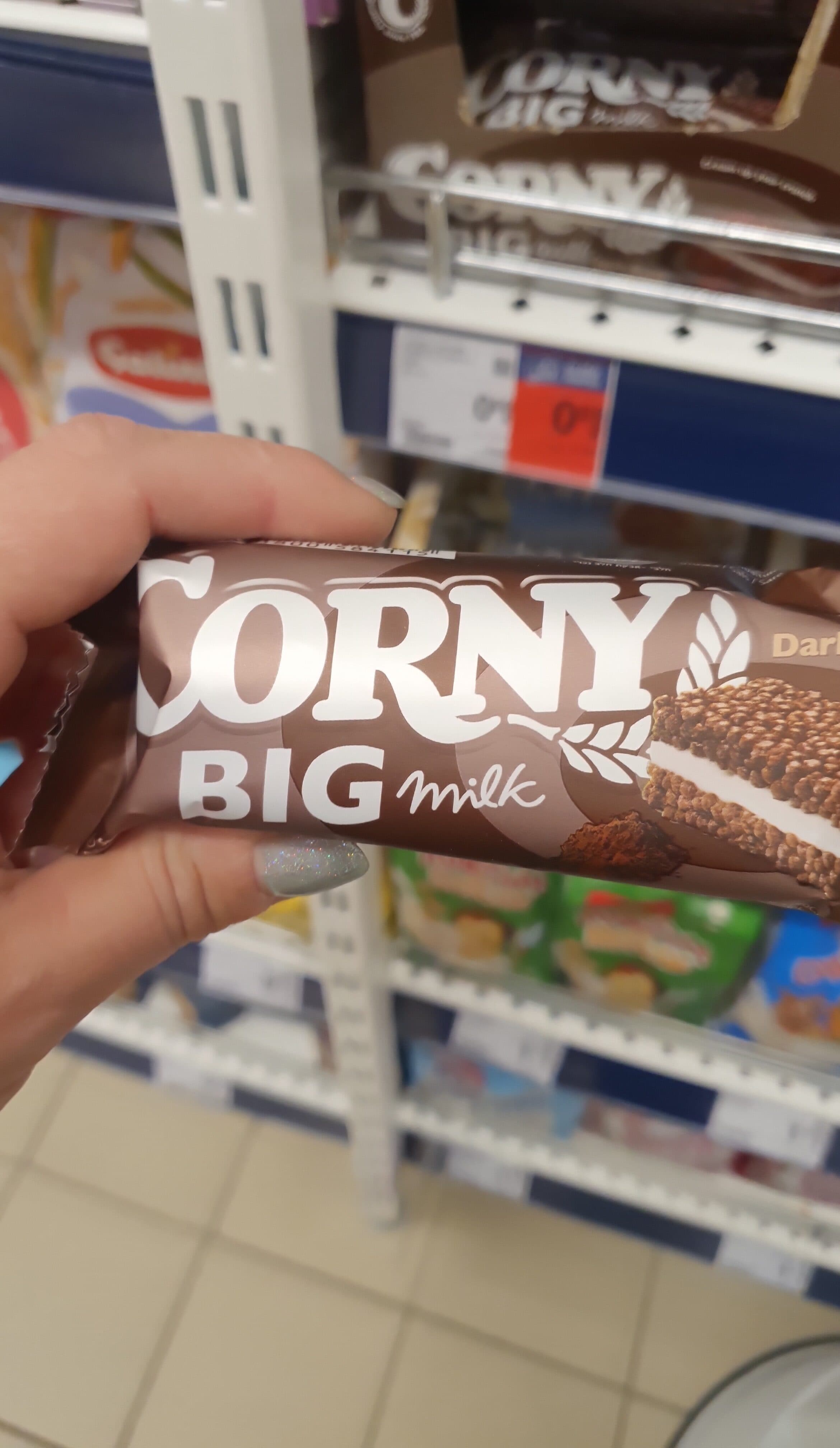 Corny Batonelis packshot