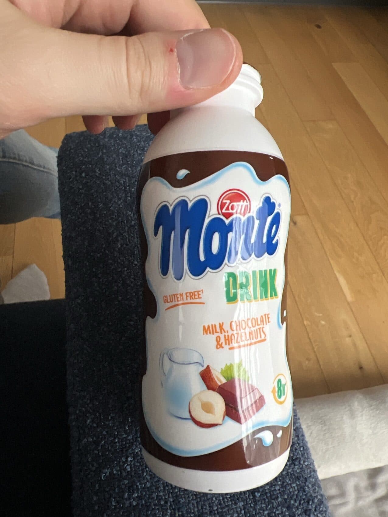 Monte Milk, Chocolate & Hazelnuts Drink packshot