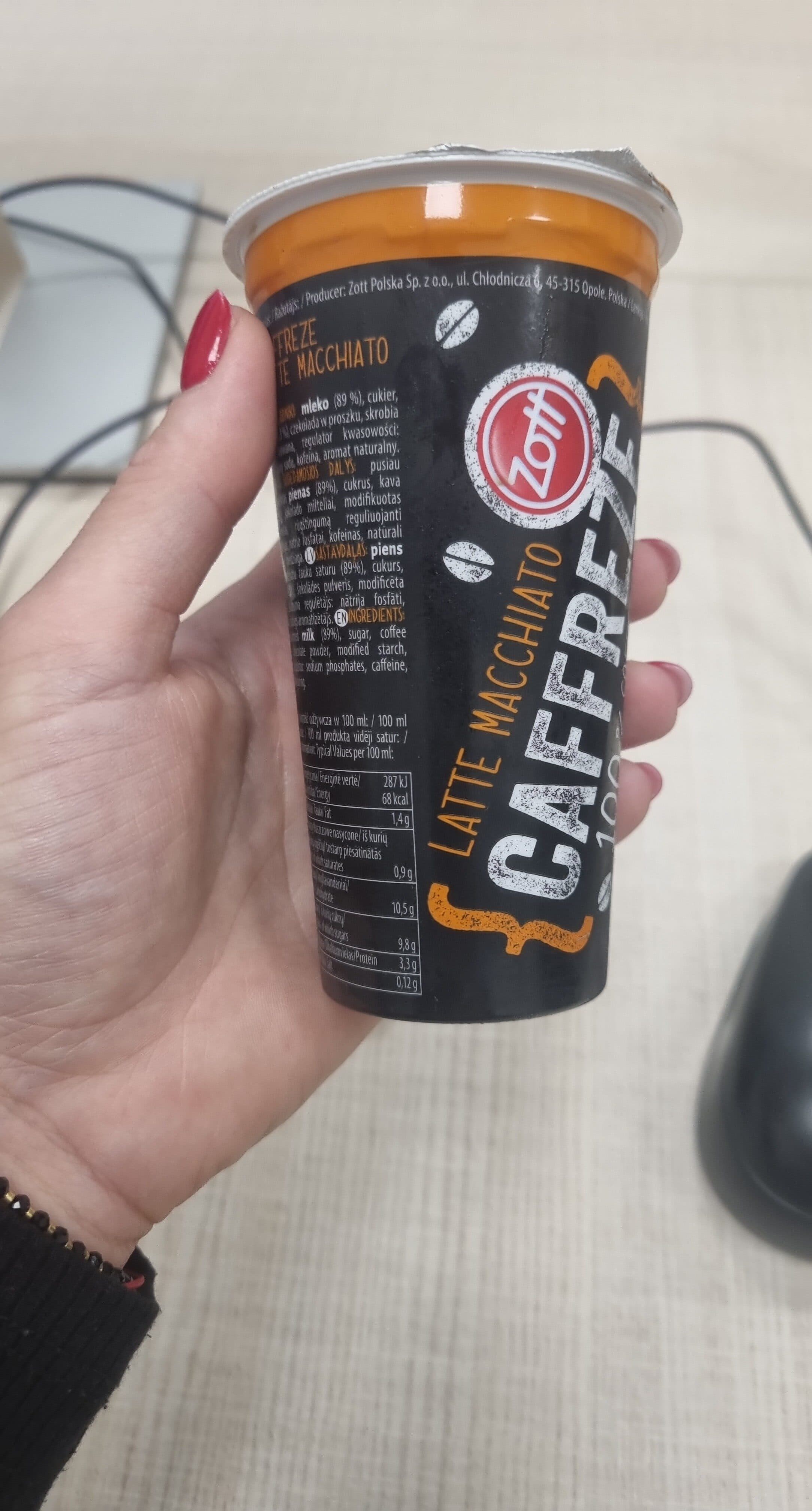 Zott Cappuccino packshot
