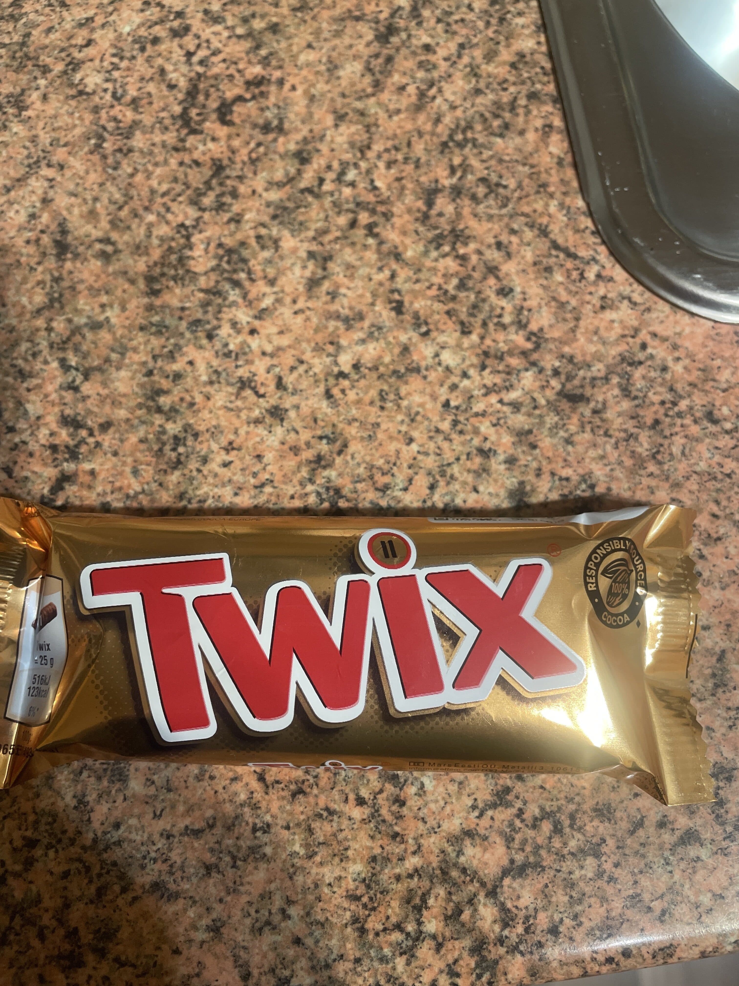 Twix product packshot