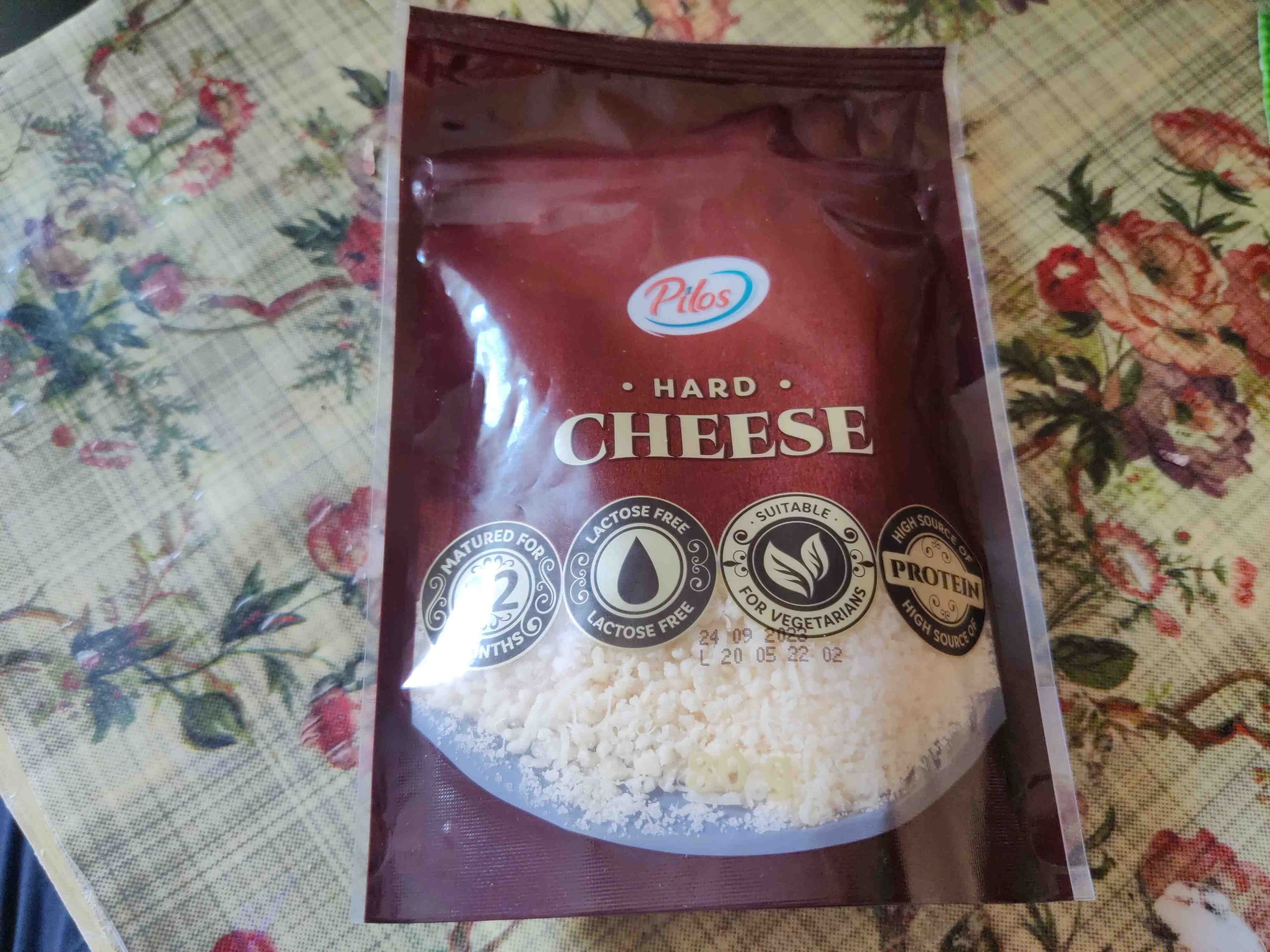Pilos Hard cheese packshot