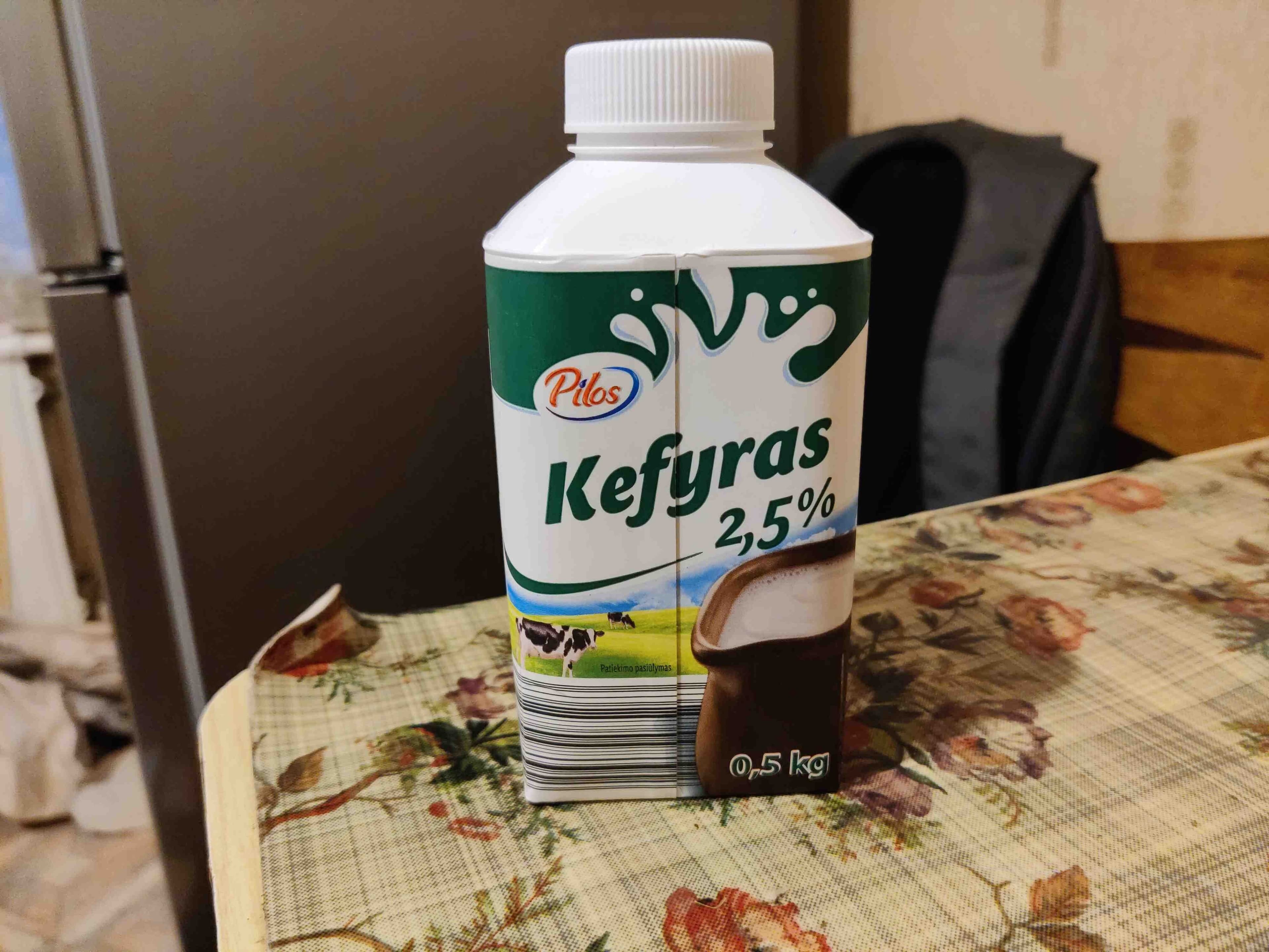 Pilos Kefyras 2.5% packshot