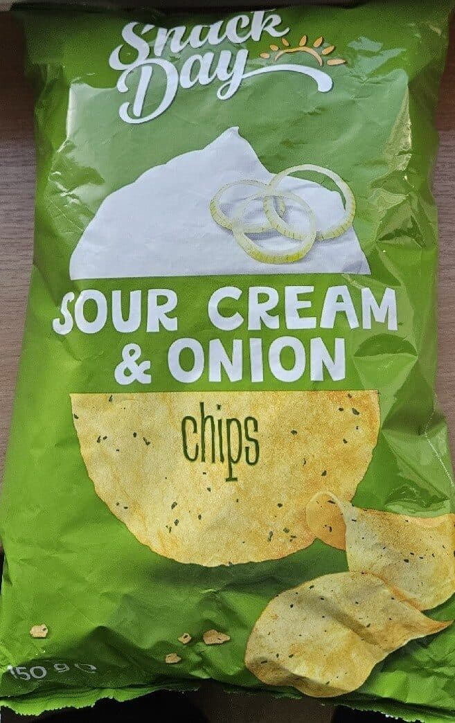 Snack Day Lidl Sour Cream & Onion Chips packshot