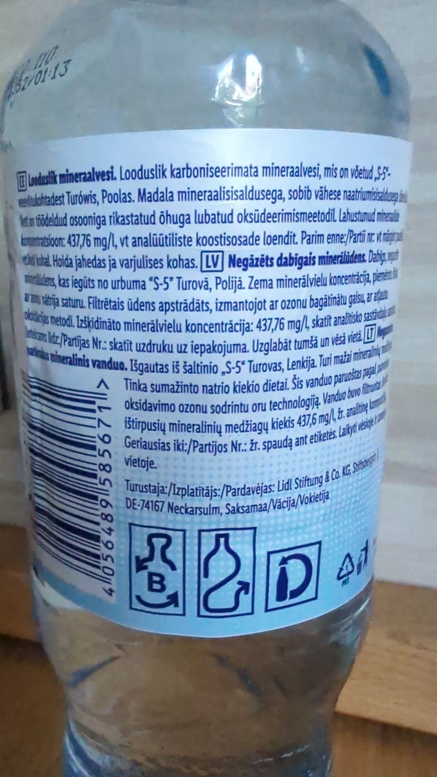 Saguaro Sport natural mineral water packshot