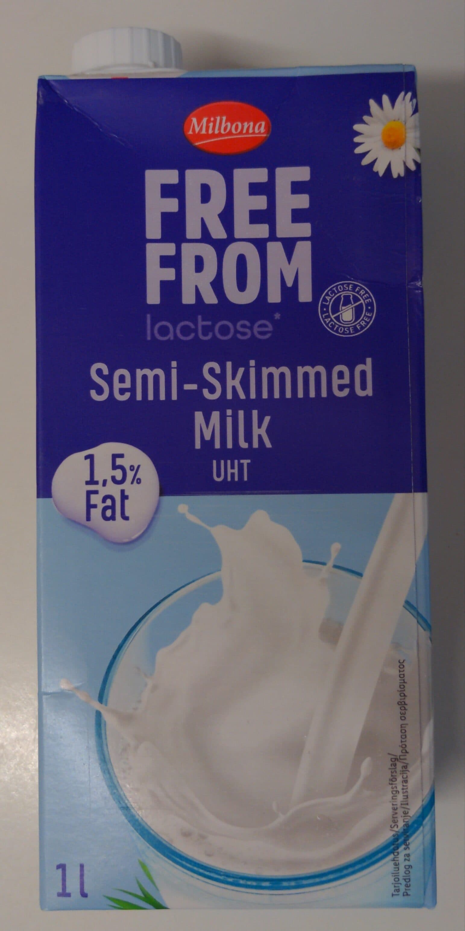 Milbona Semi-skimmed milk packshot