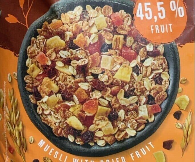 Crownfield Premium muesli fruit packshot