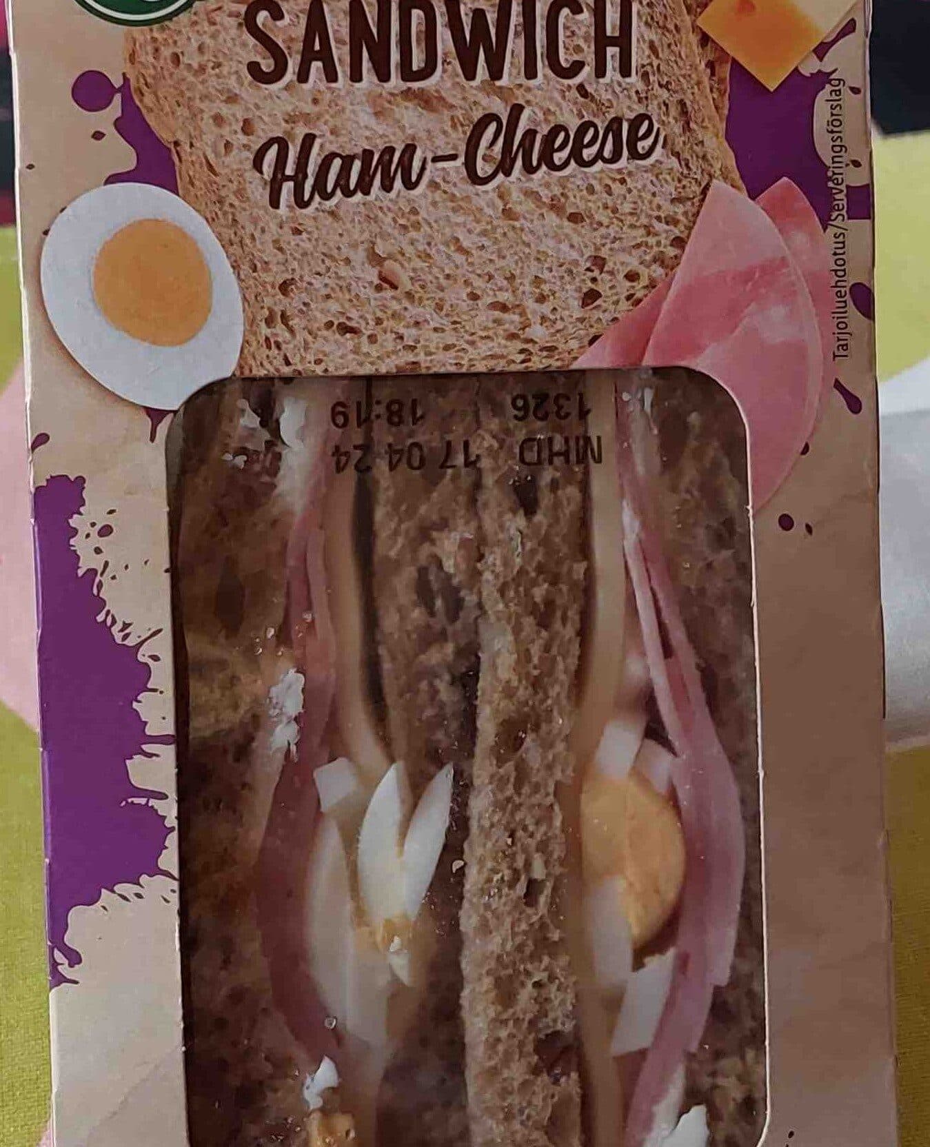 Select & go Sandwich ham & cheese packshot
