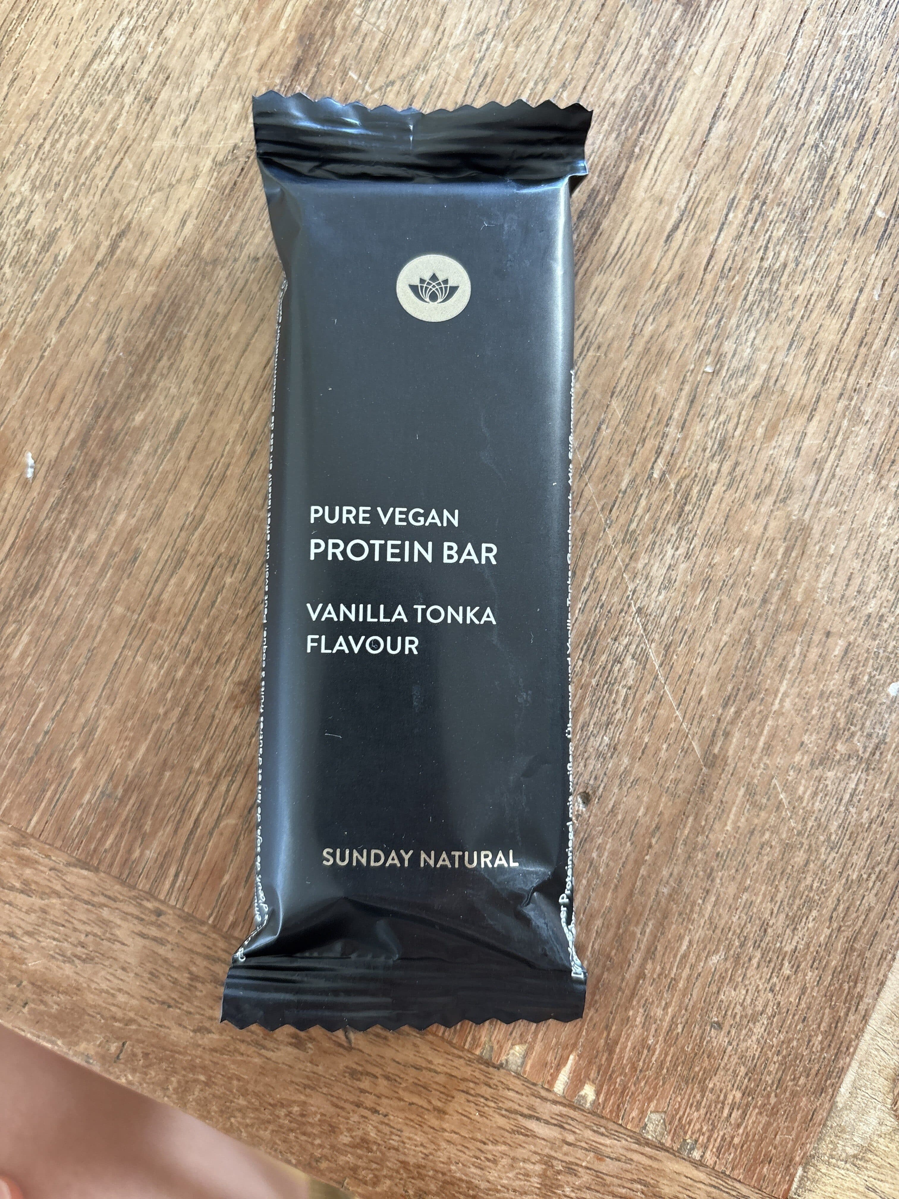 Sunday Natural Pure Vegan Protein Bar packshot