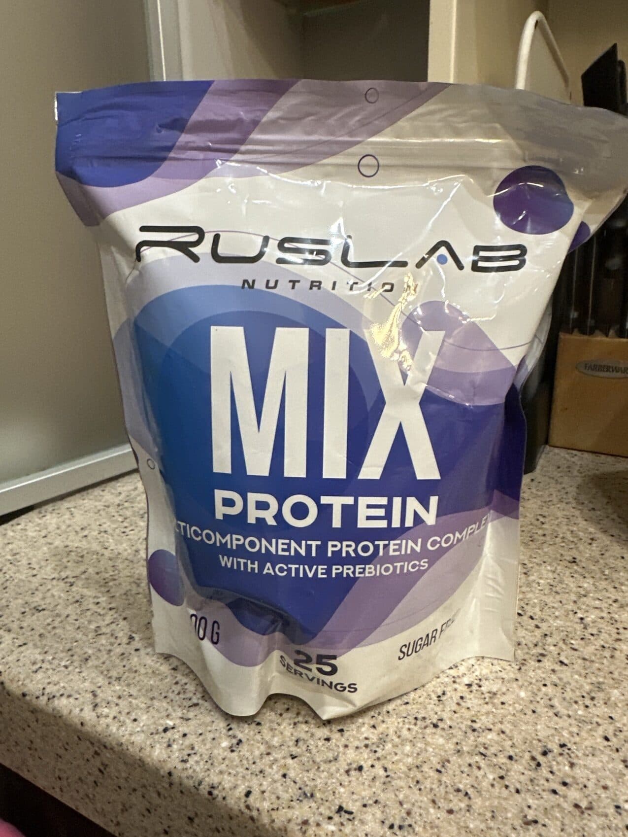 Ruslab Nutrition Whey Protein - Vanilla Ice Cream packshot