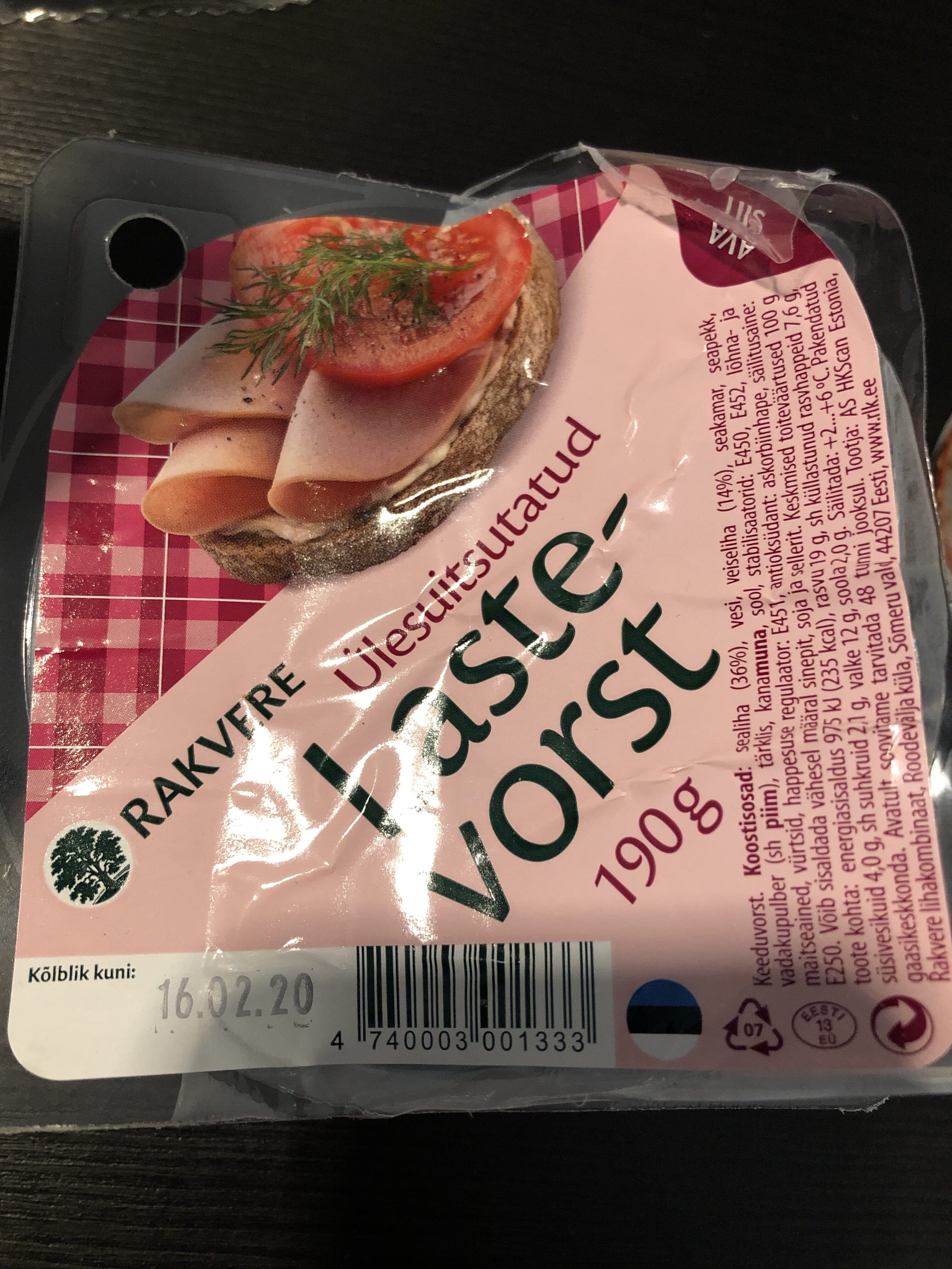 Rakvere Laste Vorst Ülesuitsutatud packshot
