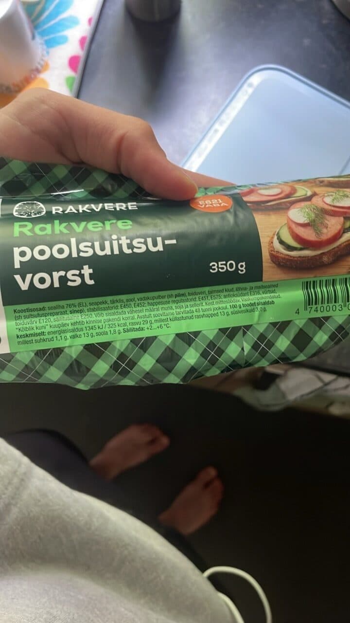 Rakvere poolsuitsuvorst packshot