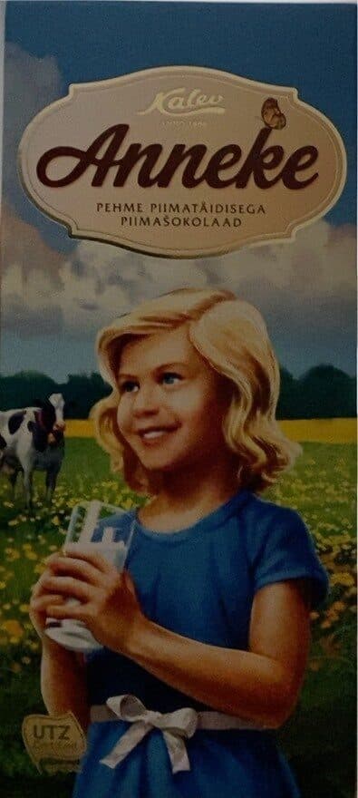 Anneke milk chocolate with milk filling packshot