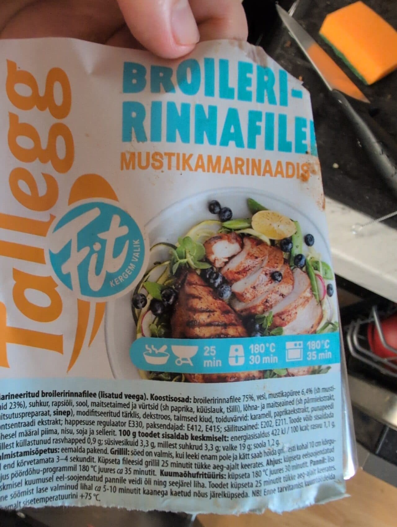 Tallegg Broileri Rinnafilee Mustikamarinaadis packshot