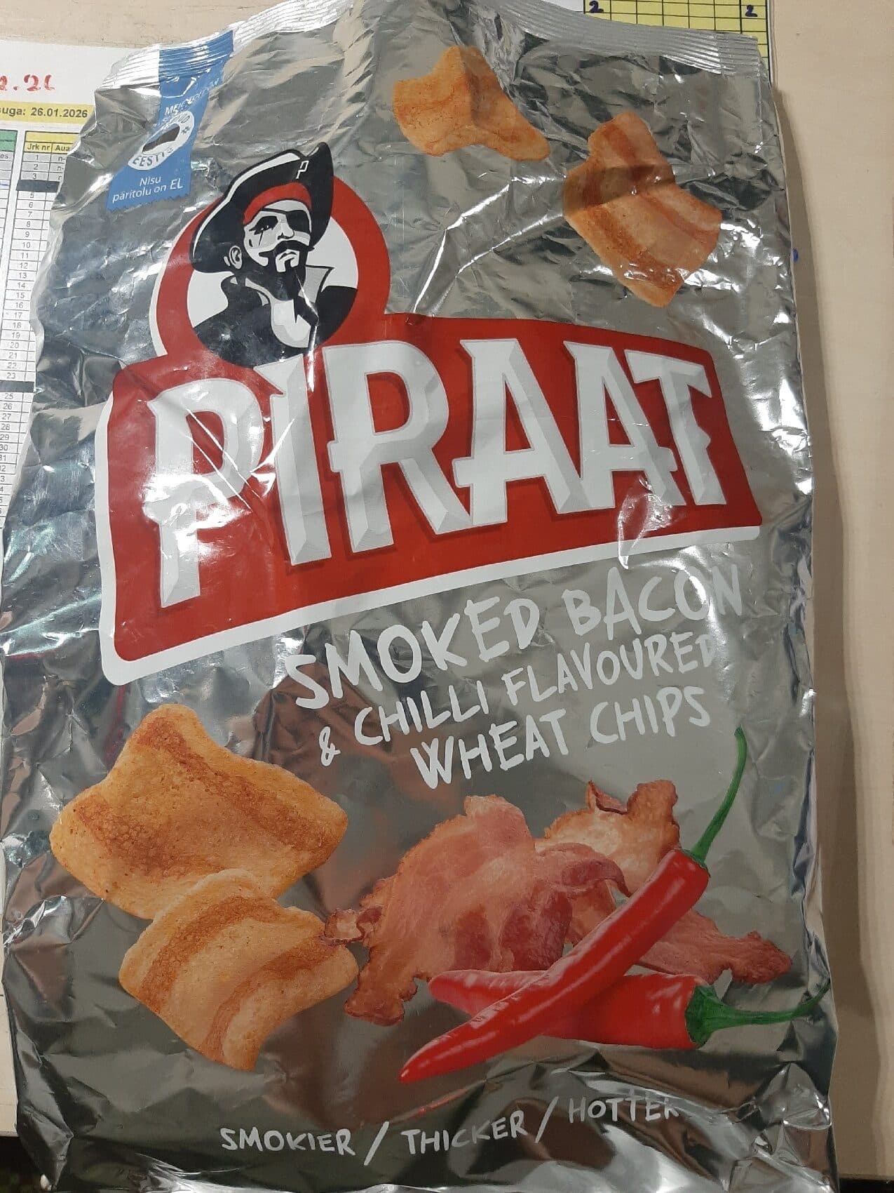 Piraat Smoked Bacon & Chilli Flavoured Wheat Chips packshot