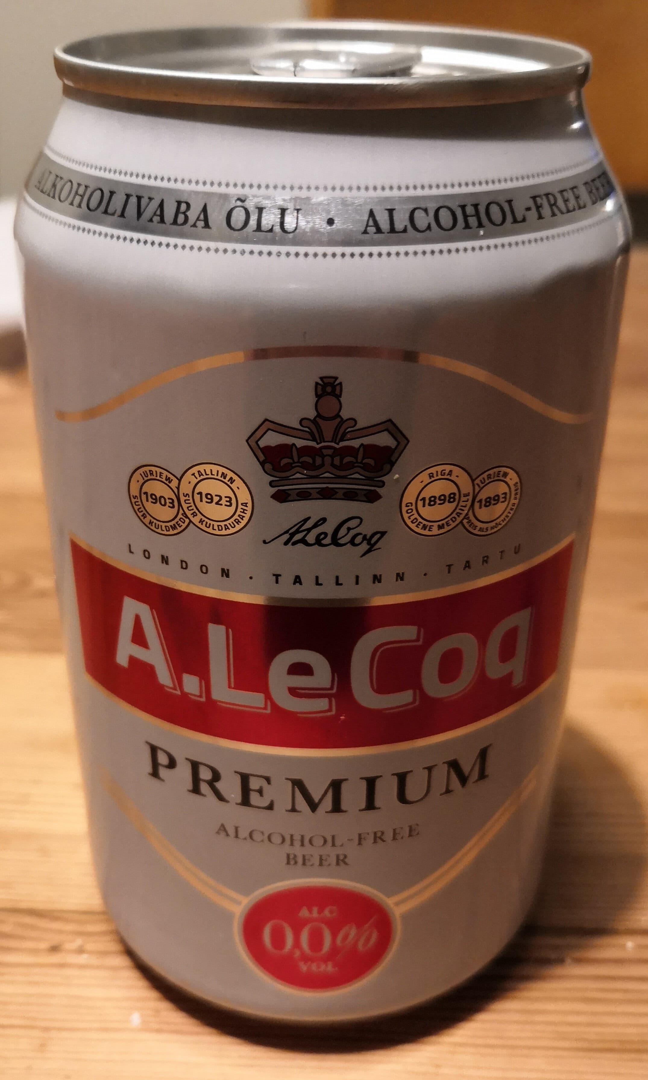 A. Le Coq A. Le Coq Premium packshot