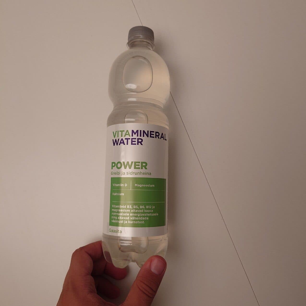 Vitamineral water Power: Greibi ja sidrunheina packshot