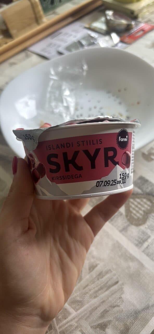Farmi Skyr Kirssidega rasvavaba ja rohke valguga packshot