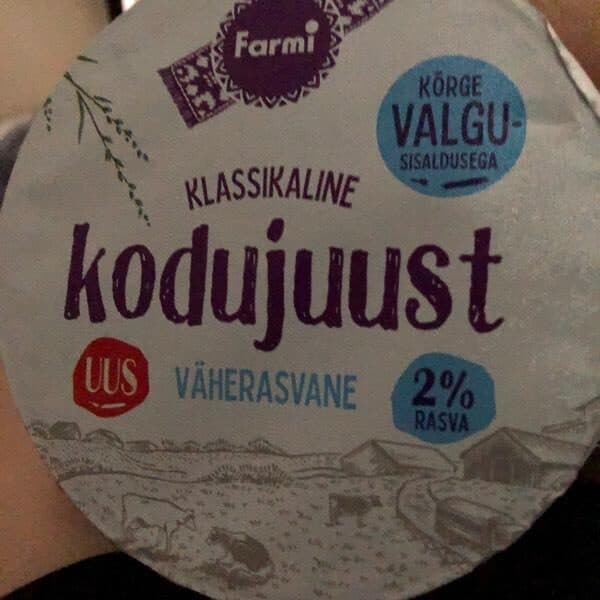 Farmi klassikaline kodujuust packshot