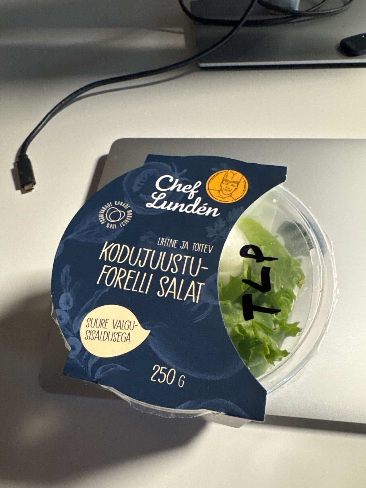 Chef Luden Kodujuustu-Forelli Salat packshot