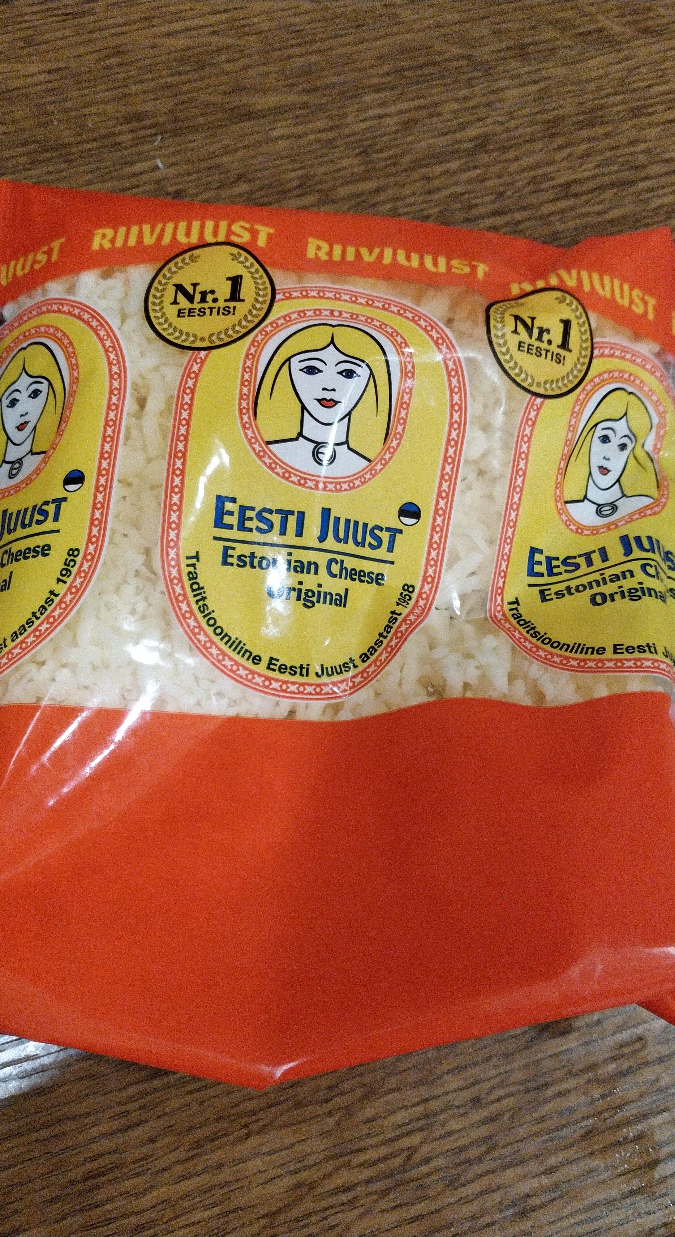 Eesti Juust Eesti juust riivitud packshot