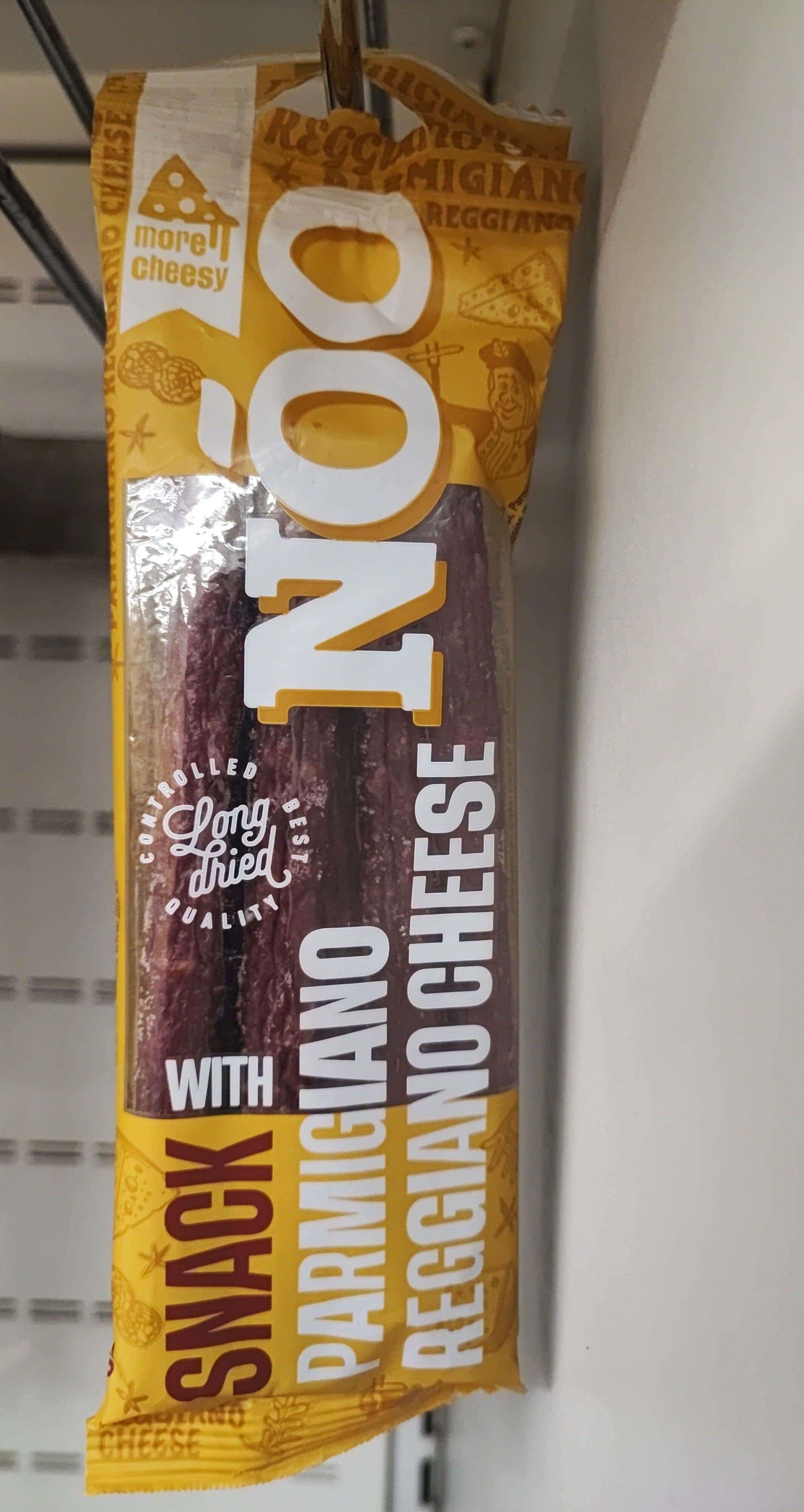 Nõo Cigārdesiņas Parmezāna snack packshot