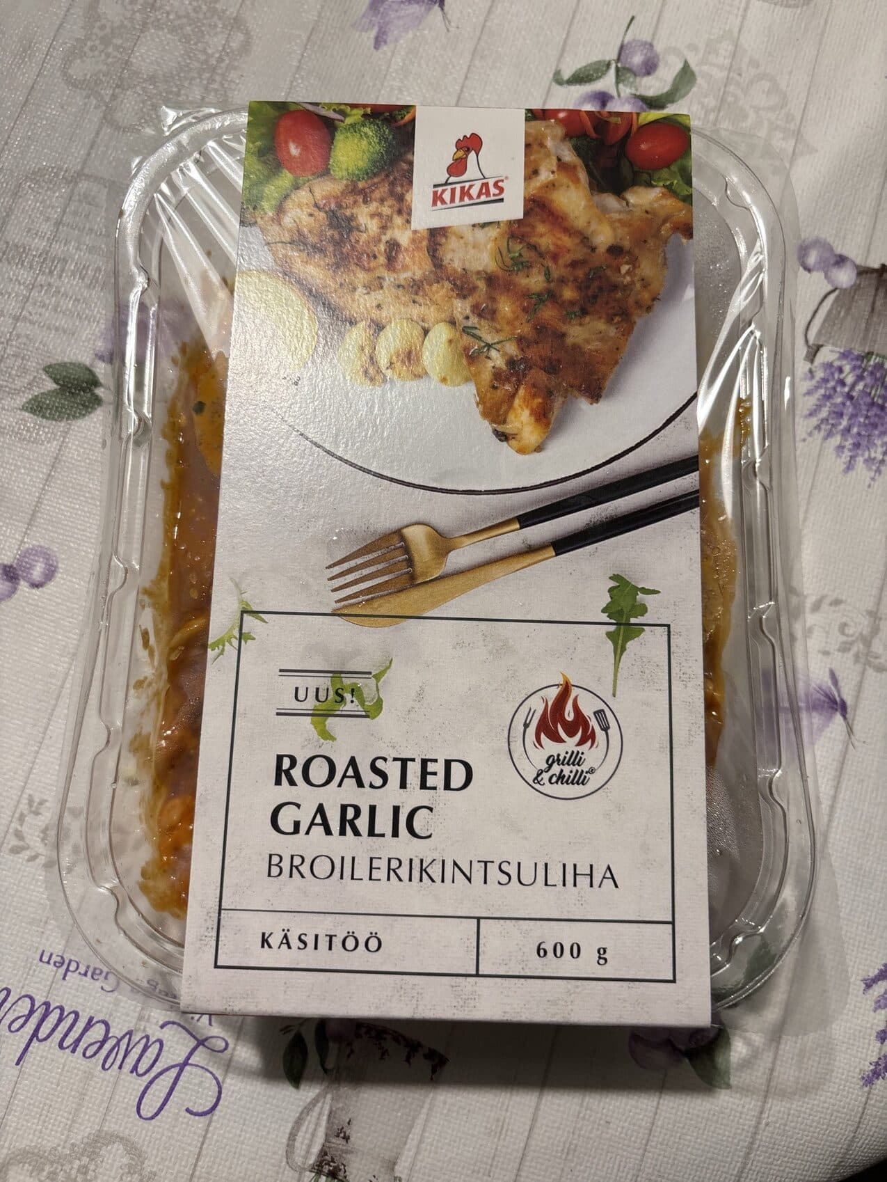 Kikas Roasted Garlic Chicken Thighs packshot