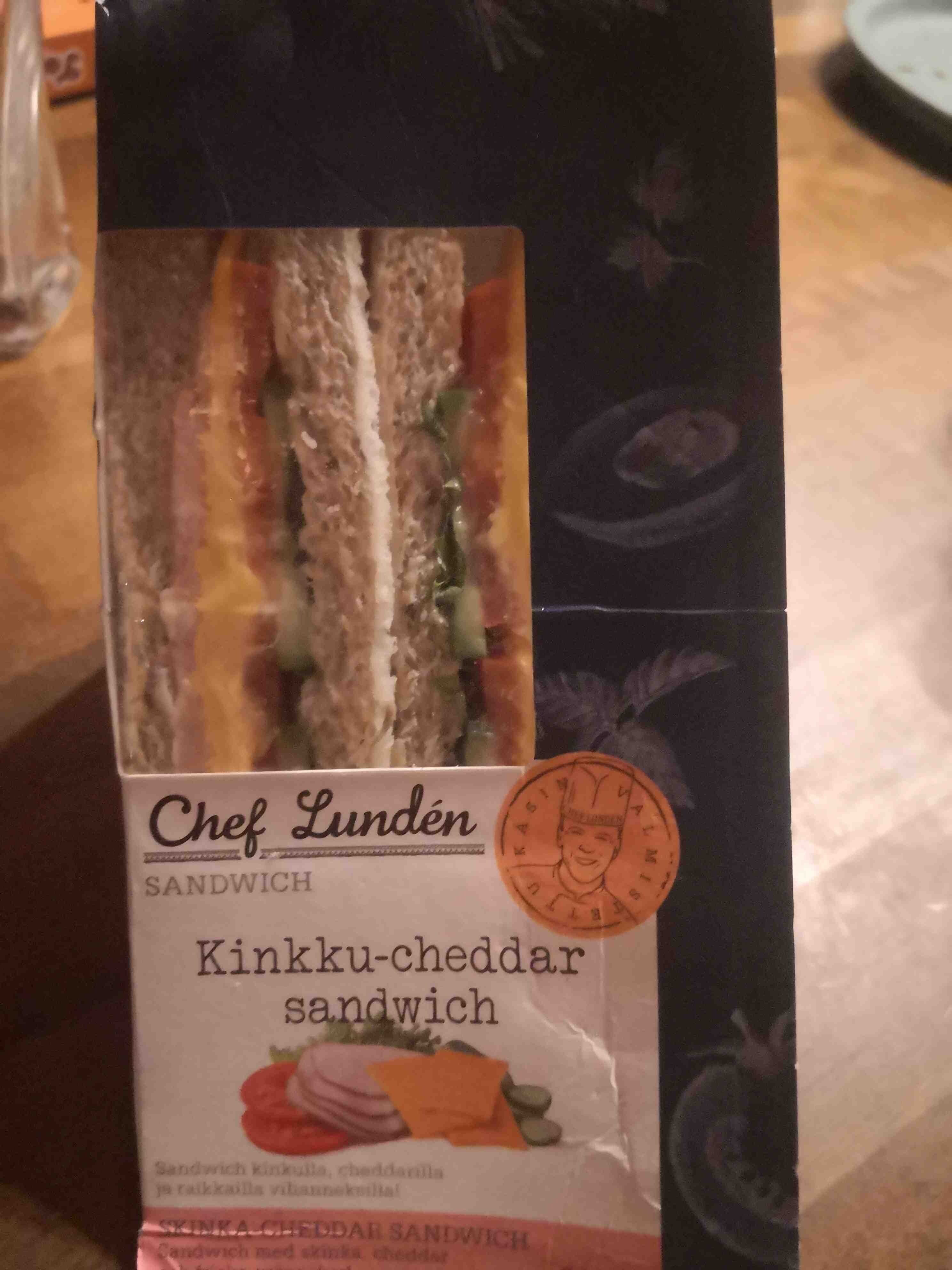 Chef Lundén Kinkku-cheddar sandwich packshot