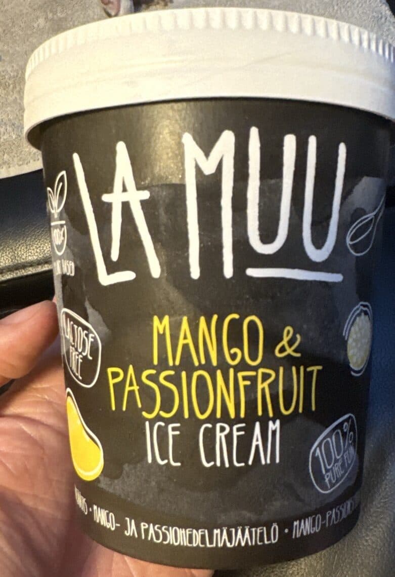 La Muu Mango & Passionfruit Ice Cream packshot
