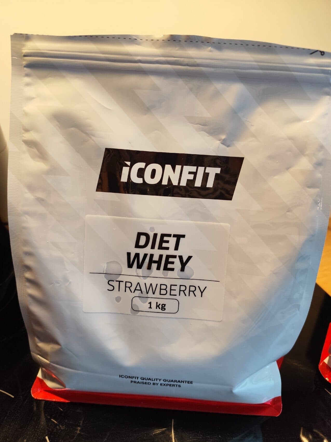 Iconfit Diet Whey Strawberry packshot