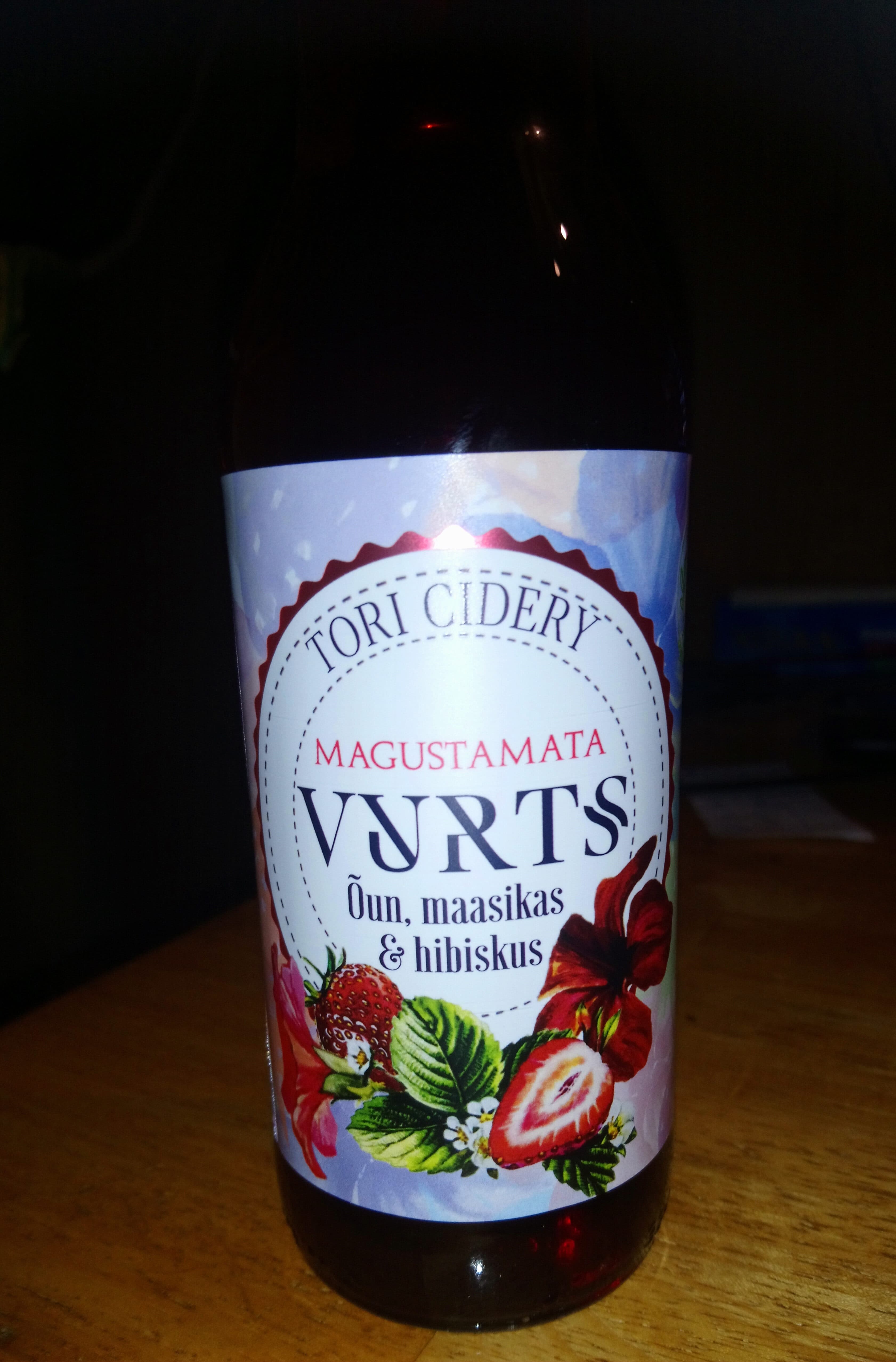 Tori Cidery Vyrts, õun; maasikas; hibiskus packshot