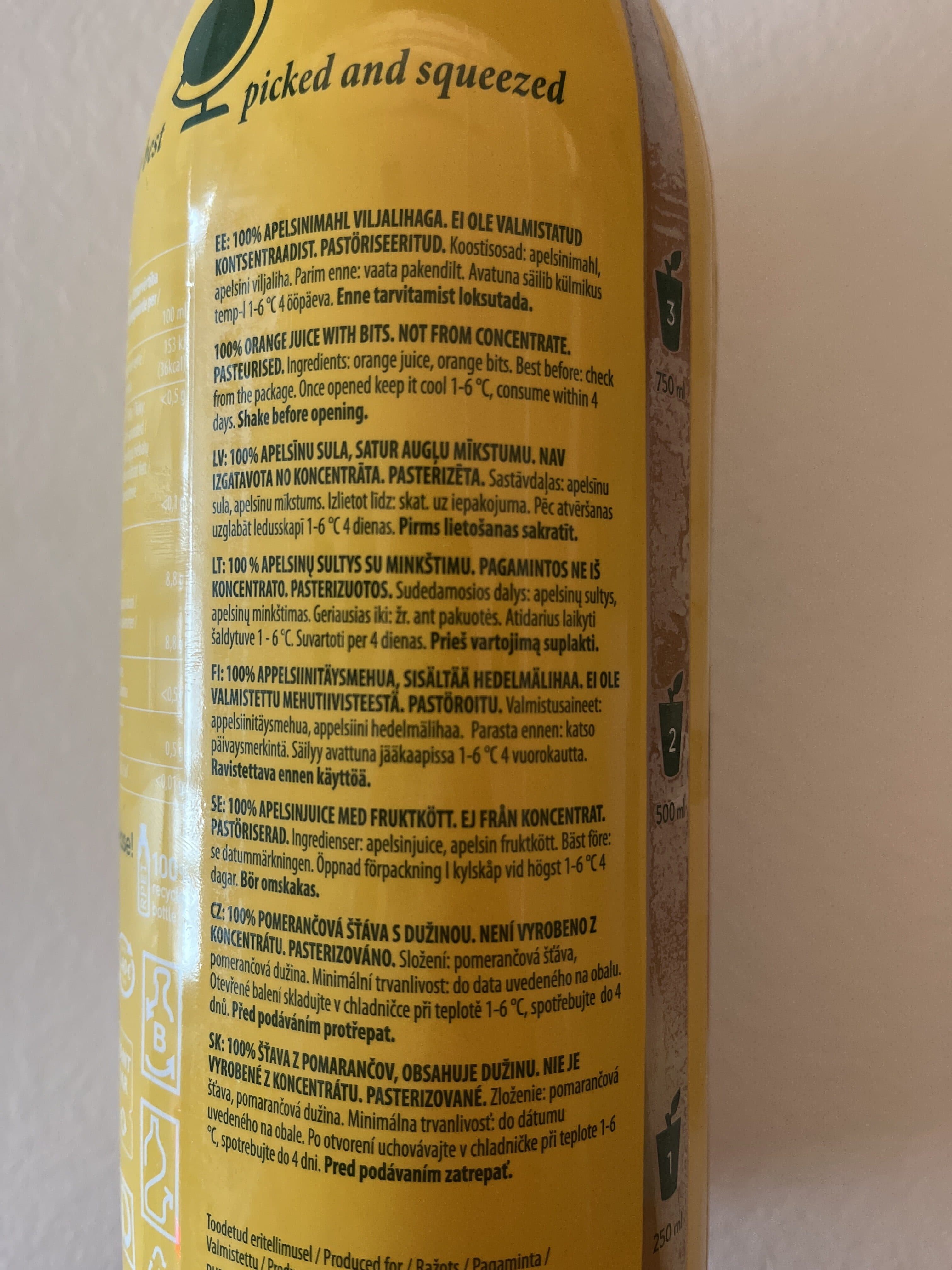 PURE 100% juice packshot