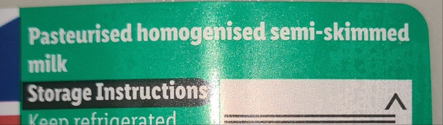 Dairy Manor Semi-skimmed west country milk packshot