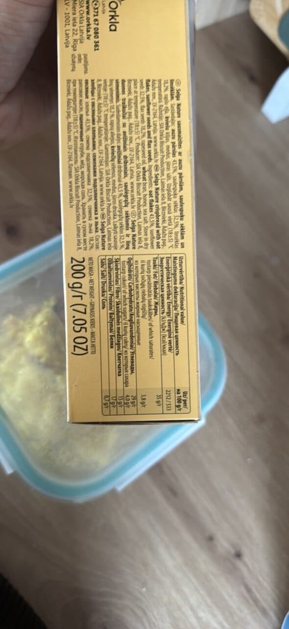 Selga Nature CRISPBREAD with oat flakes, sunflower seeds and flax seeds packshot