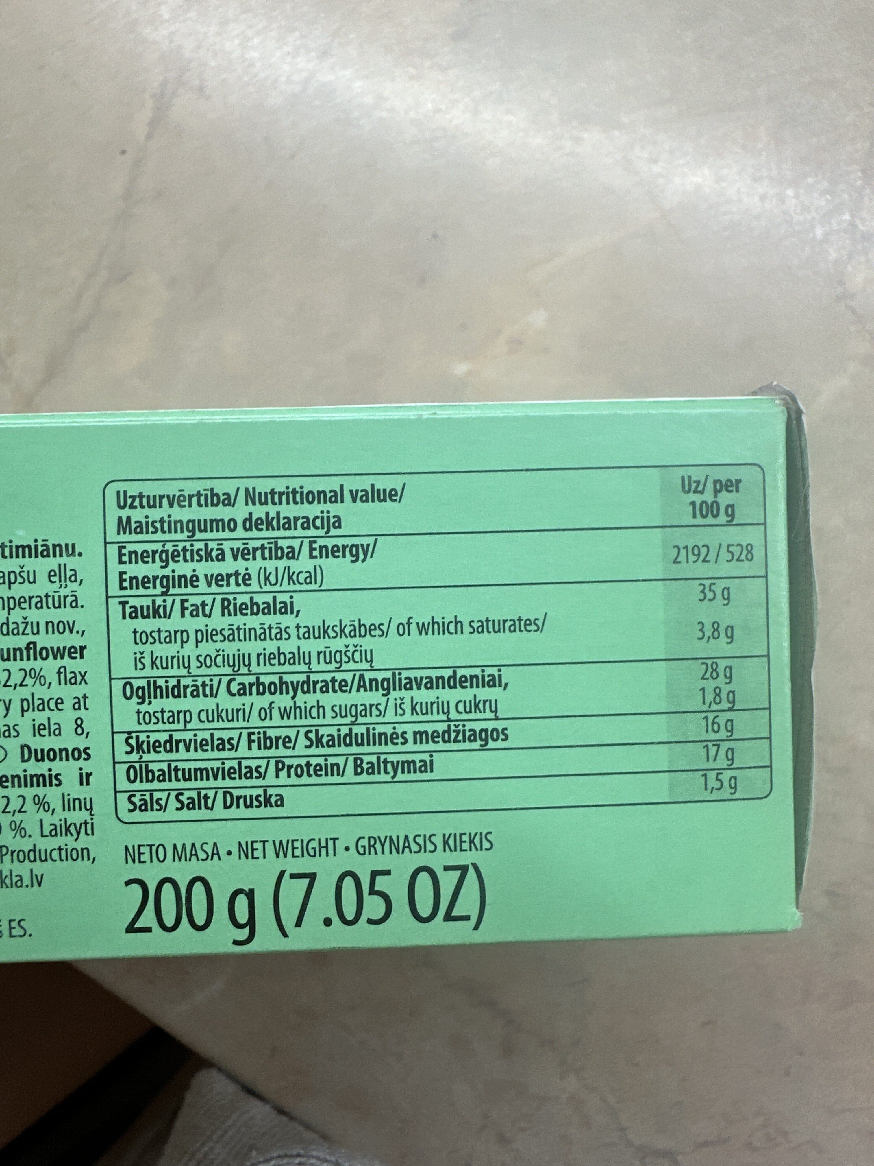 Selga Nature Crispbread With Sunflower Seeds, Flax Seeds And Thyme packshot